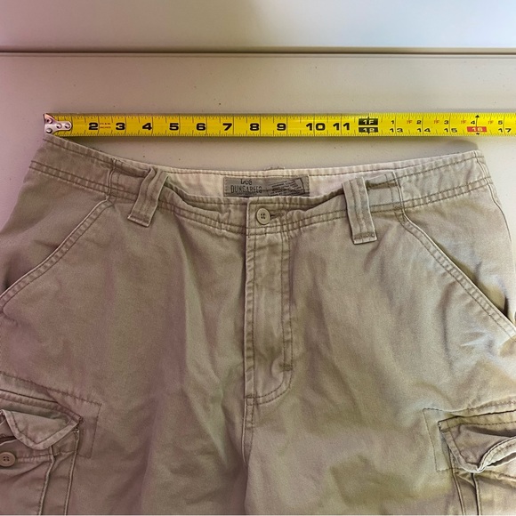 Vintage Lee Dungarees Cargo Shorts Mens 32x10 Longer Length Khaki - Picture 9 of 11